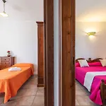House And Apts. - Sardinien 35758