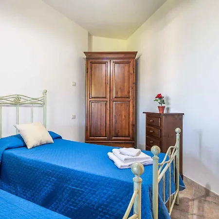 House And Apts. Siniscola - Sardinien 35758 * סנטה לוצ'יה