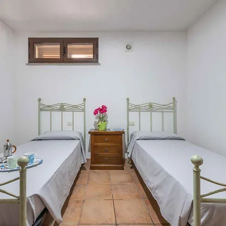 House And Apts. Siniscola - Sardinien 35758 דירה סנטה לוצ'יה