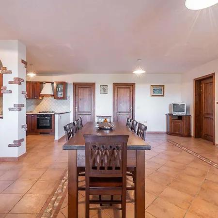 House And Apts. Siniscola - Sardinien 35758 * סנטה לוצ'יה