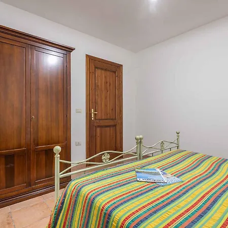 House And Apts. Siniscola - Sardinien 35758 *