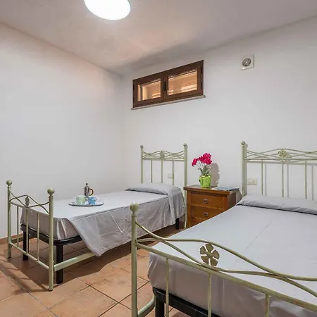 House And Apts. Siniscola - Sardinien 35758 *