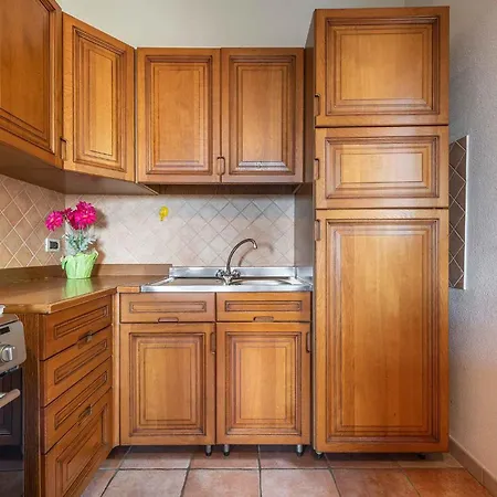 House And Apts. Siniscola - Sardinien 35758 דירה *