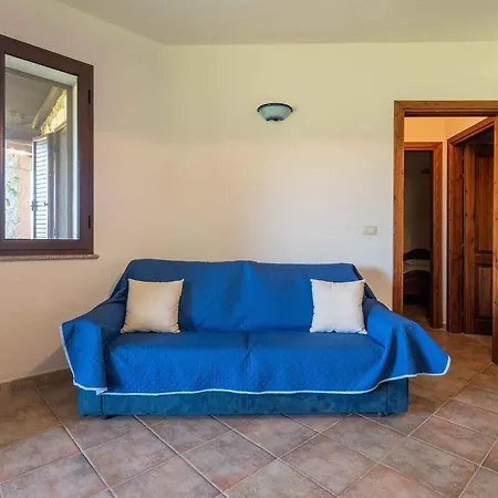 House And Apts. Siniscola - Sardinien 35758 דירה *