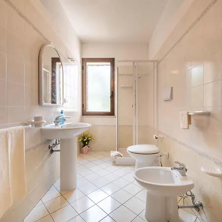 House And Apts. Siniscola - Sardinien 35758 דירה סנטה לוצ'יה