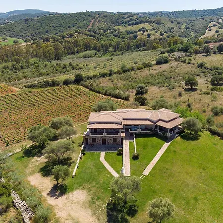 House And Apts. - Sardinien 35758