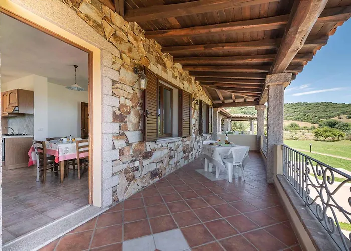 House And Apts. - Sardinien 35758 Tatil Evi